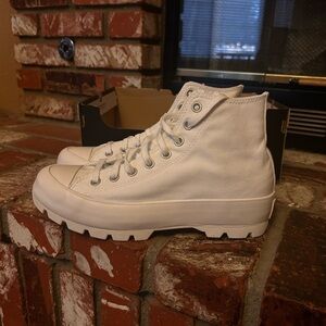 Converse platform high tops NEW!